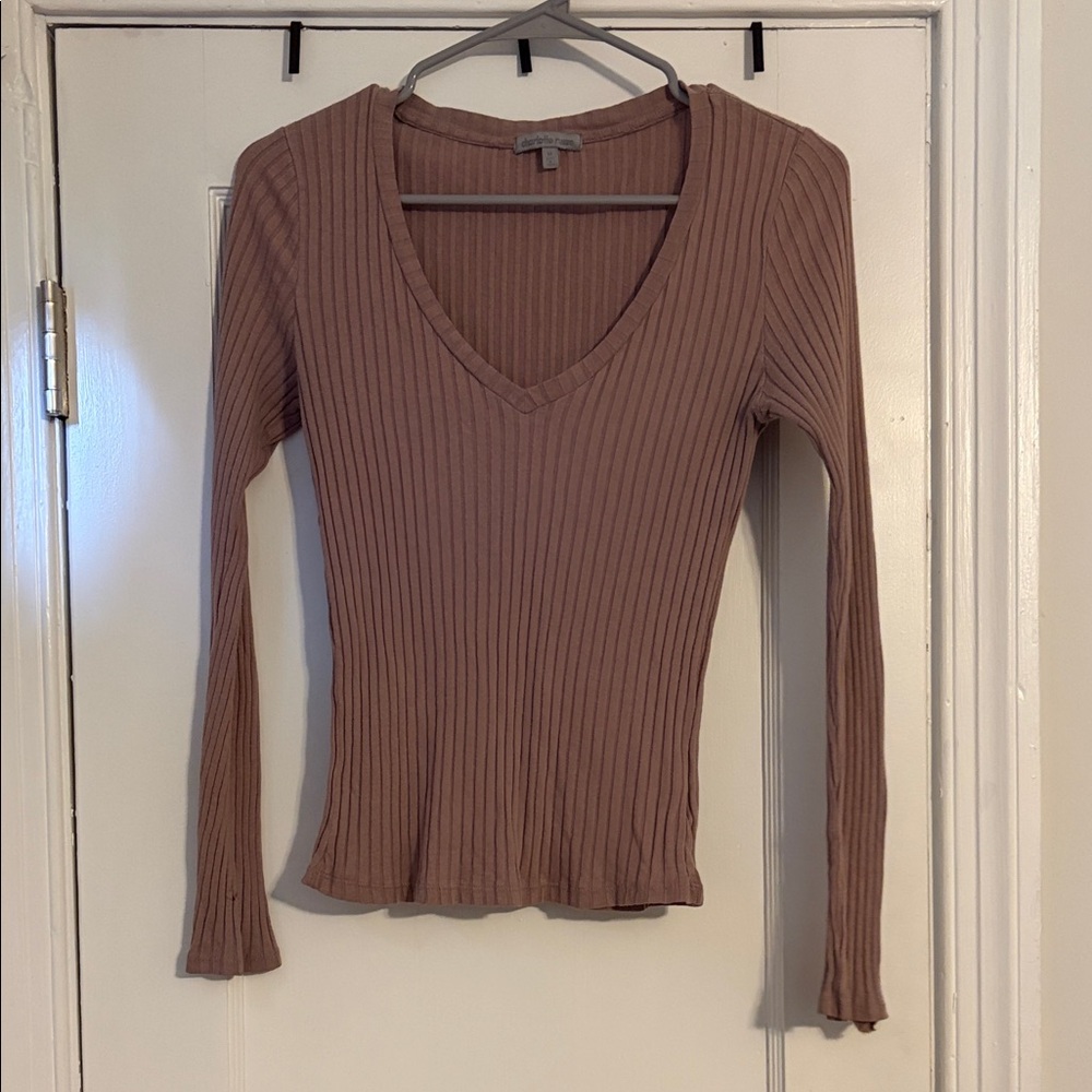 Charlotte Russe Ribbed V-Neck Long Sleeve Top - Tan